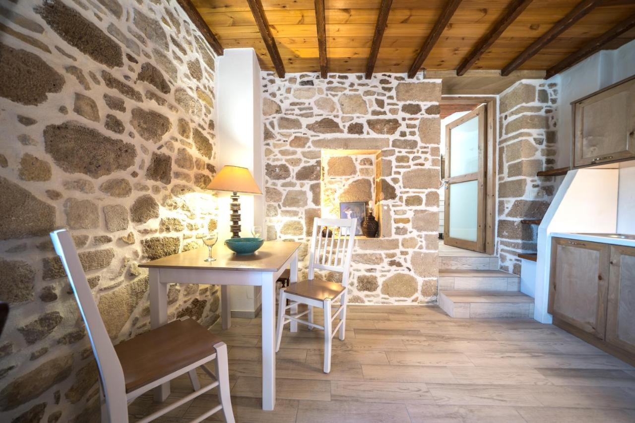 ファラサルナMary'S Stone Houseアパートメント エクステリア 写真